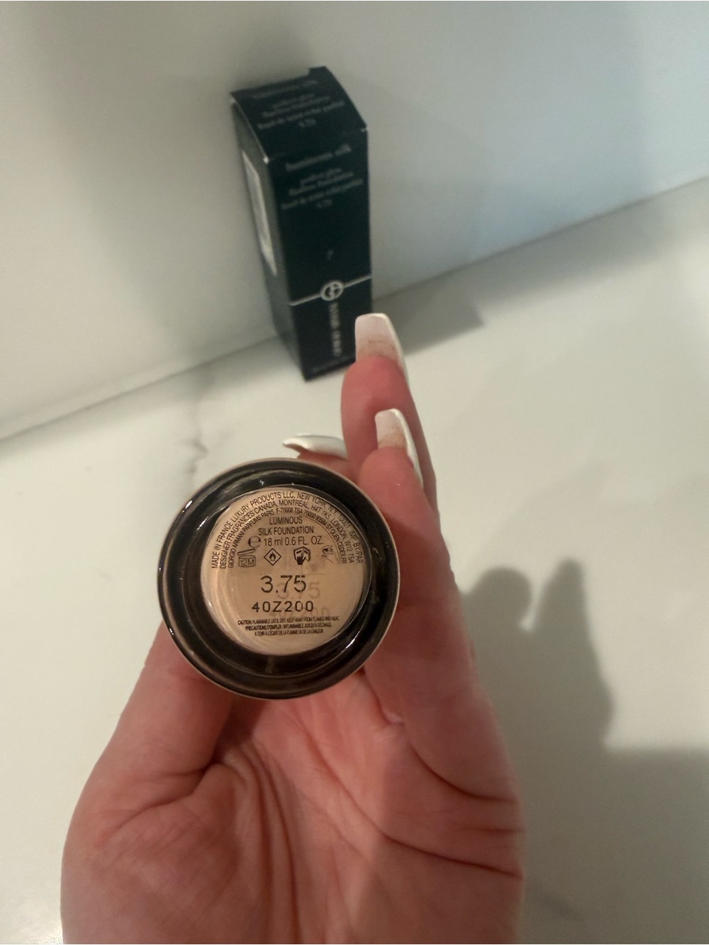 New Giorgio Armani Luminous Silk Foundation - 3.75 - Picture 6 of 8